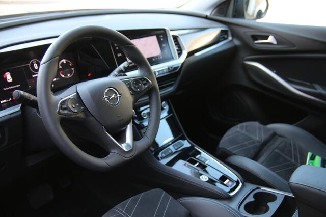 Opel Grandland 1.2 Turbo Ultimate | Apple carplay | 360 camera | Navigatie |