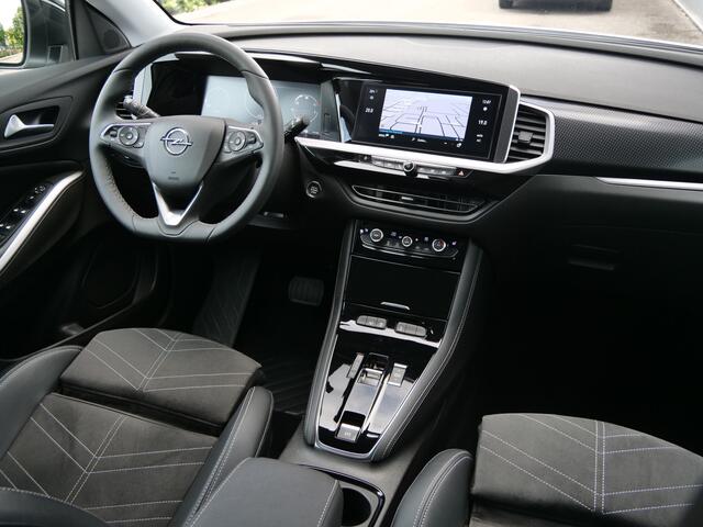 Opel Grandland 1.2 Turbo 130pk Ultimate Automaat Navigatie / LED / Camera / 19 Inch