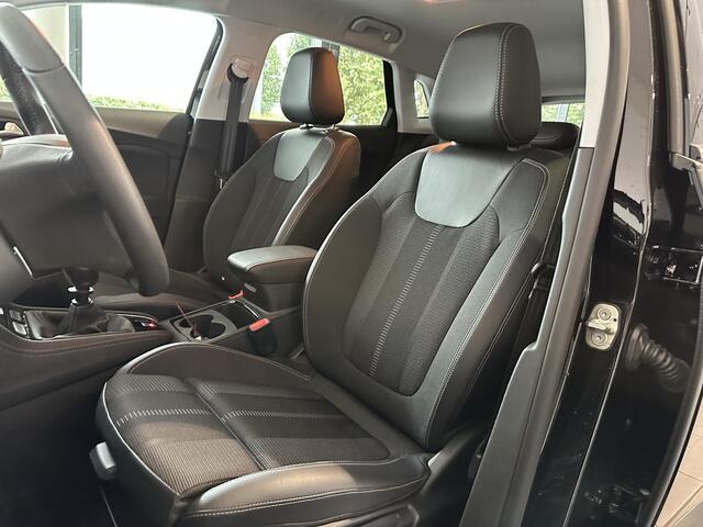 Opel Grandland 1.2 Turbo GS NAVIGATIE | ACHTERUITRIJCAMERA | PARKEERSENSOREN VOOR-EN ACHTER | 18" LICHTMETALEN VELGEN