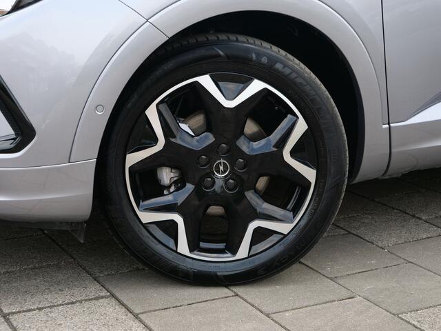 Opel Grandland 1.2 Turbo 130pk Ultimate Automaat Navigatie / LED / Camera / 19 Inch