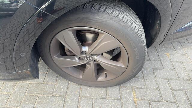 Opel Grandland 1.2 Turbo GS Line Voorruitverwarming / Stoelverwarming / Stuurverwarming / Achteruitrijcamera / Cruise control / All season banden/ apple carplay en android auto