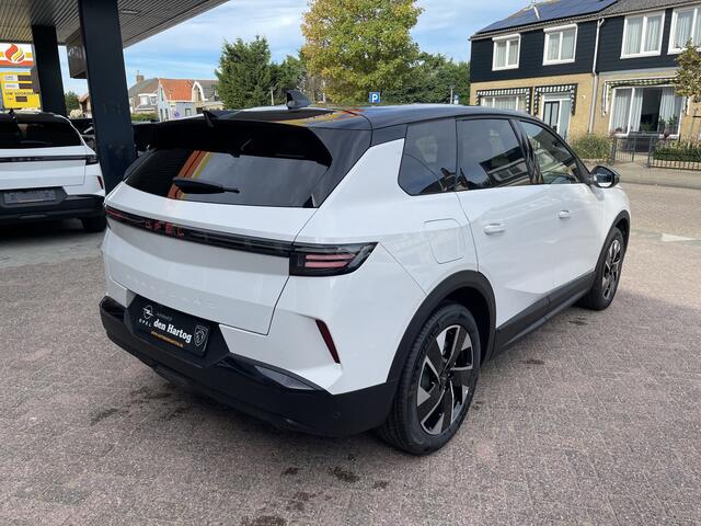 Opel Grandland 1.2 Turbo Hybrid GS Panorama dak/Focal Speakers/Electr achterklep.