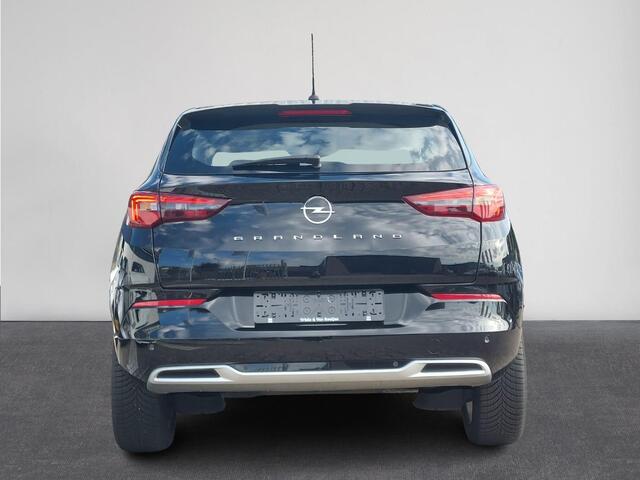 Opel Grandland 1.2 Turbo 130PK Elegance 10.000KM!!! BTW Auto | Climate Control | AGR-Sportstoelen | Stuurverwarming + Stoelverwarming+ voorruitverwarming | Navigatie By App| Apple Car play/Android Auto | |Cruise | 17"LM-Velgen | PDC | LED Verlichting | Digitaal Dashboa