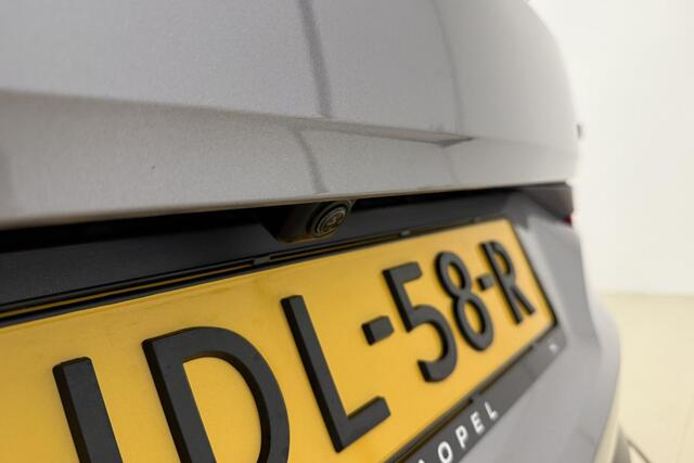 Opel Grandland 1.6 Turbo Plug-In Hybrid 4x4 Ultimate | Afn. Trekhaak | Matrix verlichting | Elek. Achterklep | Stoel, Stuur en Voorruit verwarming |