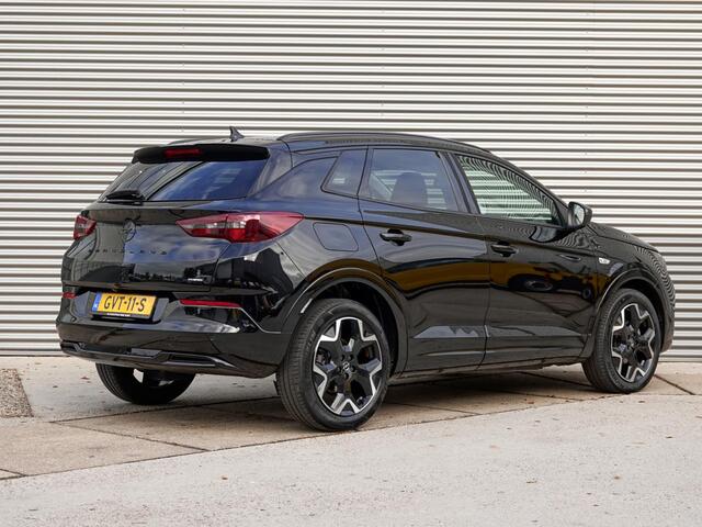 Opel Grandland 1.2 Turbo Hybrid GS Leder interieur