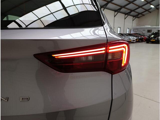 Opel Grandland 1.6 Turbo Plug-In Hybrid