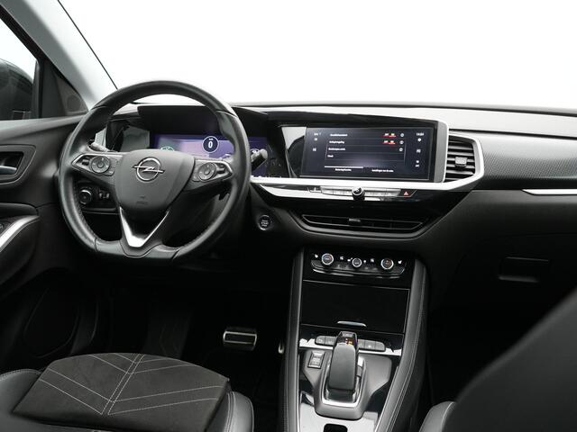 Opel Grandland 1.6 Turbo GS Line Facelift Plug In Hybrid 225pk Dealer O.H PHEV | Adaptive Cruise | 360 Camera | Matrix LED | Black Optic | Alcantara Sporstoelen Verwarmd | Apple Carplay | Sfeerverlichting | Navigatie | Virtual | DAB | 18"L.M |