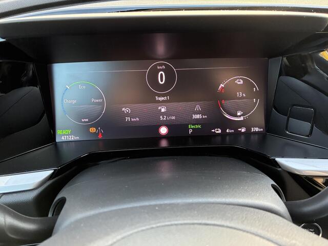 Opel Grandland 1.6 Turbo Plug-In Hybrid Ultimate | ECC | Navigatie | Stoelventilatie | Winterpakket | Leder Pakket | Camera | Afneembare Trekhaak | 19" LM-Velgen | Matrix-LED