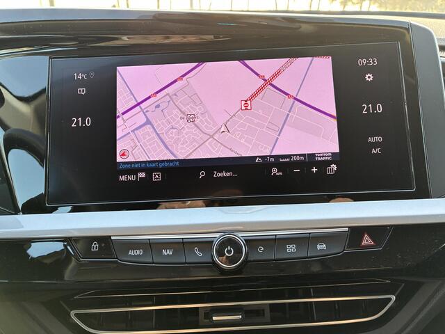 Opel Grandland 1.6 Turbo Plug-In Hybrid Ultimate | ECC | Navigatie | Stoelventilatie | Winterpakket | Leder Pakket | Camera | Afneembare Trekhaak | 19" LM-Velgen | Matrix-LED