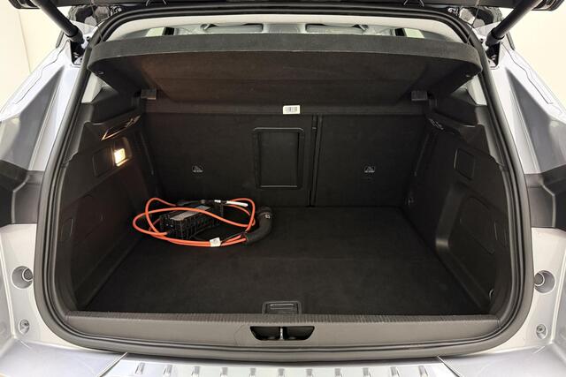 Opel Grandland 1.6 Turbo Plug-In Hybrid 4x4 GSE | ECC | Navigatie | Winter Pakket | Parkpilot | Black Pakket | Elektrisch Pakket | 18" LM-Velgen