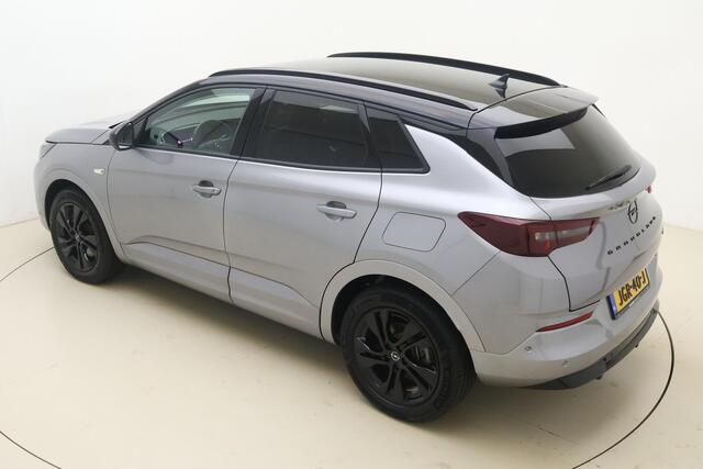 Opel Grandland 1.6 Turbo Plug-In Hybrid 4x4 GSE | ECC | Navigatie | Winter Pakket | Parkpilot | Black Pakket | Elektrisch Pakket | 18" LM-Velgen