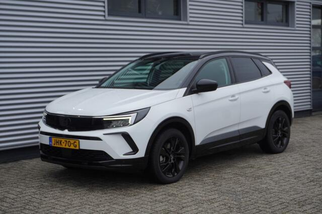 Opel Grandland 1.6 Turbo Hybrid GS / Camera / Winterpakket / Adaptive cruise / AGR-stoelen