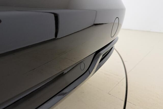 Opel Grandland 1.6 Turbo Plug-In Hybrid GS | Trekhaak | Navigatie | Stuurverwarming | Lichtmetalen velgen | Camera | Elektrisch te bedienen achterklep | Keyless entry en start | Dakrails