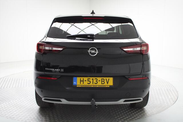 Opel Grandland X 1.2 Turbo Business Executive | automaat | trekhaak | dealer onderhouden | elektr. achterklep | navi | pdc v/a+ camera | carplay | dode hoek