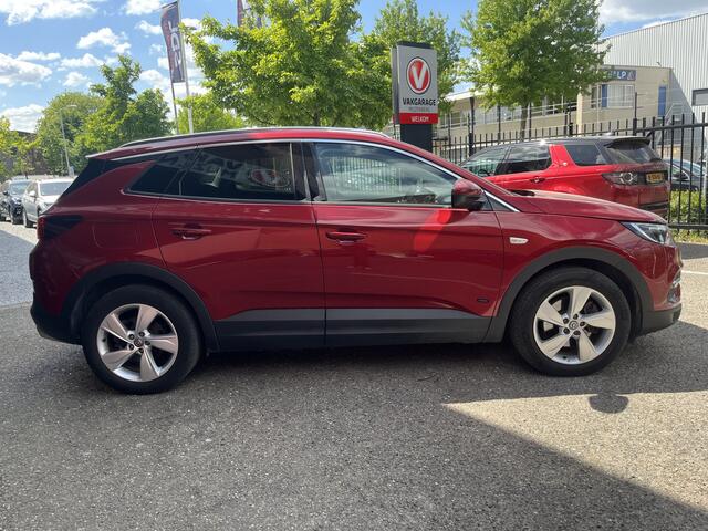 Opel Grandland X 1.6 Turbo Hybrid Business Elegance // FULL LED // KEYLESS // NAVI+CARPLAY // CAMERA+SENSOREN // ELEK. ACHTERKLEP // STOELVERWARMING //