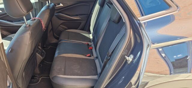 Opel Grandland X 1.2 Turbo Bus. Ex.