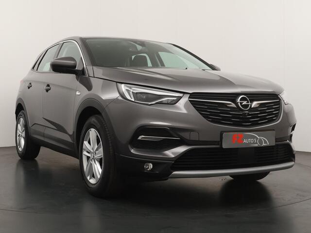 Opel Grandland X 1.2 Turbo Business Elegance - LED koplampen - Stoelverwarming - Dode hoek - Navigatie - 360gr. Camera