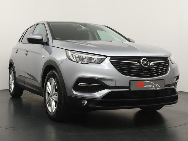 Opel Grandland X 1.2 Turbo Business Executive - Navigatie - Climate Control - LED koplampen
