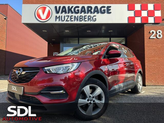 Opel Grandland X 1.6 Turbo Hybrid Business Edition // NAVI + CARPLAY // CAMERA // PDC V+A // CLIMA // STOEL + STUURWIELVERWARING
