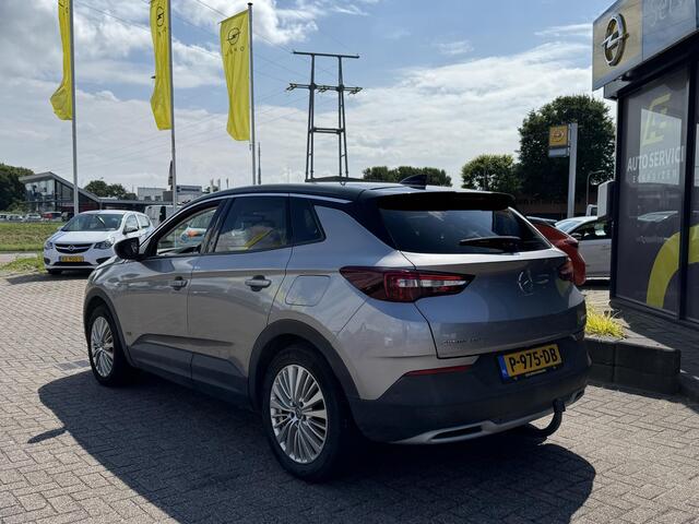 Opel Grandland X 1.6 Turbo Hybrid Innovation 225 pk Hybrid automaat | Afneembare trekhaak | Climate | Carplay | Camera | all season | 2x lader