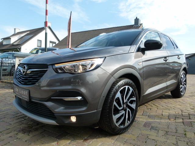 Opel Grandland X 1.2 Turbo Innovation, 19"LMV/DEELS LEER/CARPLAY