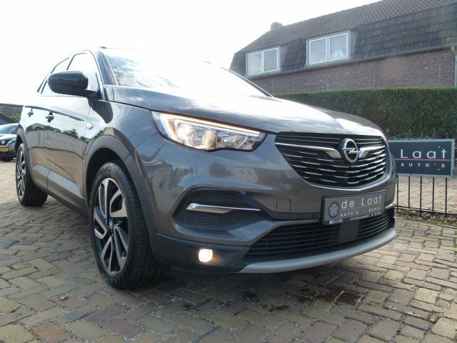 Opel Grandland X 1.2 Turbo Innovation, 19"LMV/DEELS LEER/CARPLAY