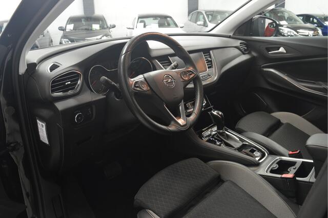 Opel Grandland X 1.2 Turbo Ultimate // AUTOMAAT // 81.000 km // TREKHAAK // NAVI // STUUR&STOELVERWARMING // PANO //
