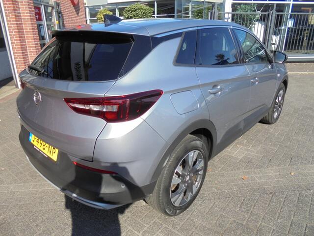 Opel Grandland X 1.2 Turbo Bus. Ex.