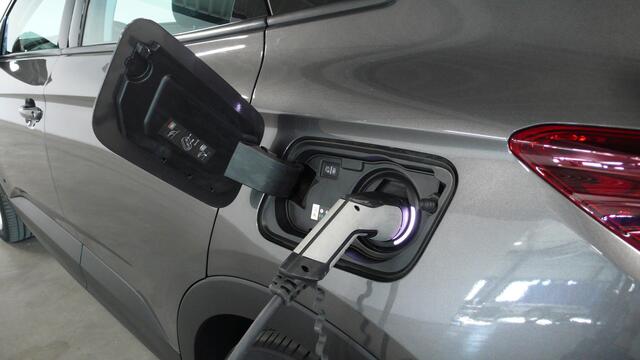 Opel Grandland X 1.6 Turbo Hybrid4 Innovation | PHEV