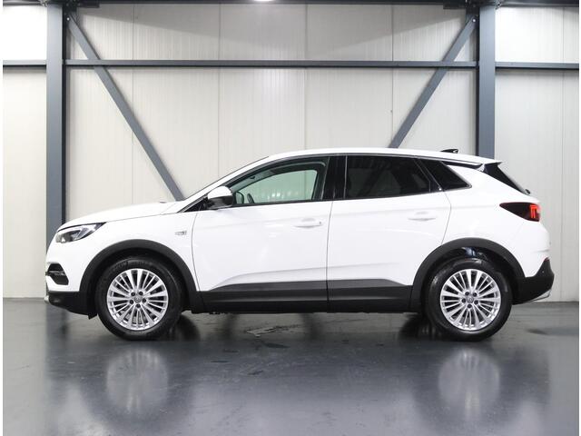 Opel Grandland X 130PK Innovation | 1ste eigenaar | AppleCarPlay/AndroidAuto | Trekhaak | Camera | LEER/Stof | AGR Bestuurdersstoel | Dodehoekdetectie | Navigatie | LED lampen | Isofix | Privacy Glass | Elektrische Klep |