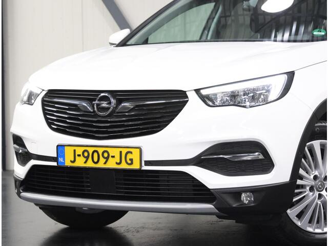 Opel Grandland X 130PK Innovation | 1ste eigenaar | AppleCarPlay/AndroidAuto | Trekhaak | Camera | LEER/Stof | AGR Bestuurdersstoel | Dodehoekdetectie | Navigatie | LED lampen | Isofix | Privacy Glass | Elektrische Klep |