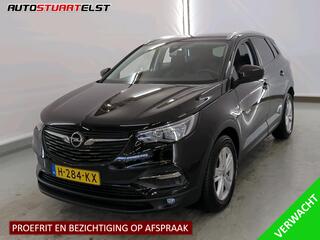 opel-grandland-x-1.2-business-execu