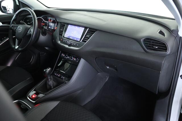 Opel Grandland X 1.2 Turbo Innovation / Panorama / Navi / LED / CarPlay / Clima