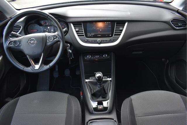Opel Grandland X 1.2 Turbo Edition Navi, PDC, Cruise, Carplay, Trekhaak