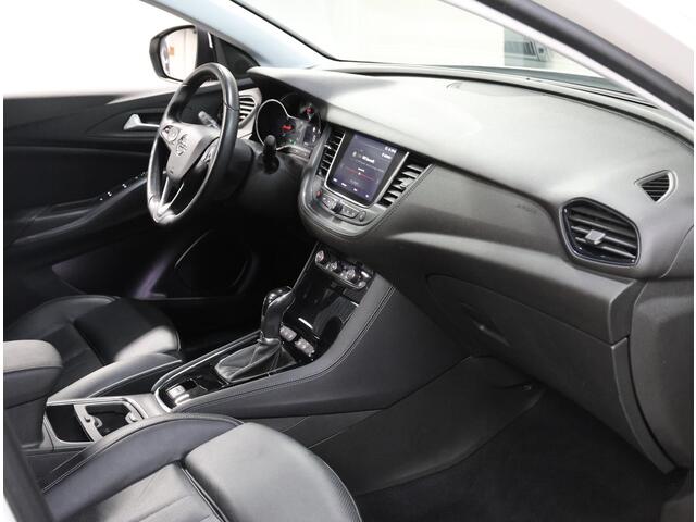 Opel Grandland X 1.2 130PK Turbo Innovation | AppleCarPlay/AndroidAuto | Navigatie | Cruise Control | Keyless | LEER | Stoelkoeling/Stoel/Voorruitverwarming | FULL LED | 360'Camera | Trekhaak | Isofix | Privacy Glass |