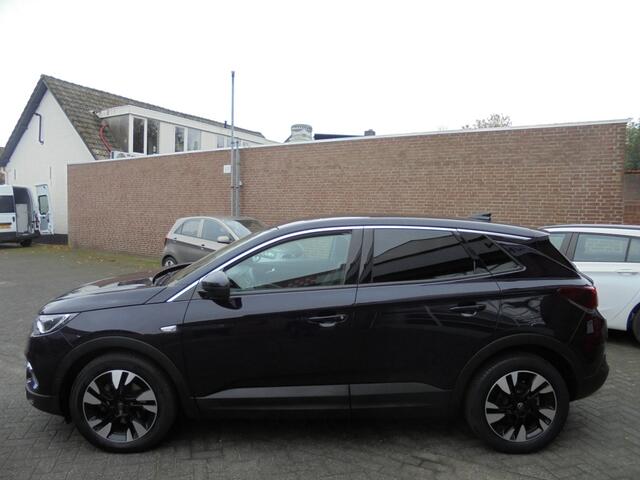 Opel Grandland X 1.2 Turbo Bus. Ex.