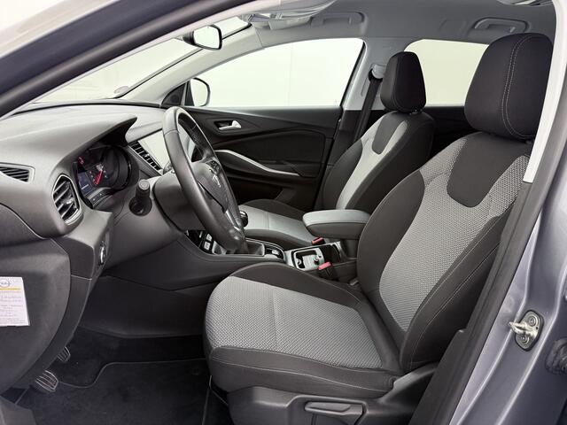 Opel Grandland X T131PK Trekhaak Navi Ecc Apple Carplay Android Auto Cruise Control Pdc Edition Lmv Licht-Regensensor Verkeersbordlezer PrivacyGlas IntelliLink Bluetooth Origineel Nederlandse Auto 1.400KG Trekgewicht! ¤ 35.000 nieuw! Bij ons volledig Onderhouden