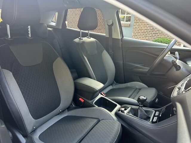 Opel Grandland X 1.2 Turbo 130pk Innovation Navi, Camera, Trekhaak, Stoelverw.