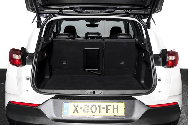 Opel Grandland X 1.6 Turbo Hybrid Ultimate - Automaat | Adapt. Cruise | Stoel-+Voorruitverw. | Stoelventilatie | PDC | 360 Camera | NAV + App. Connect | ECC | Elek. Klep | Trekhaak| LM 19" |