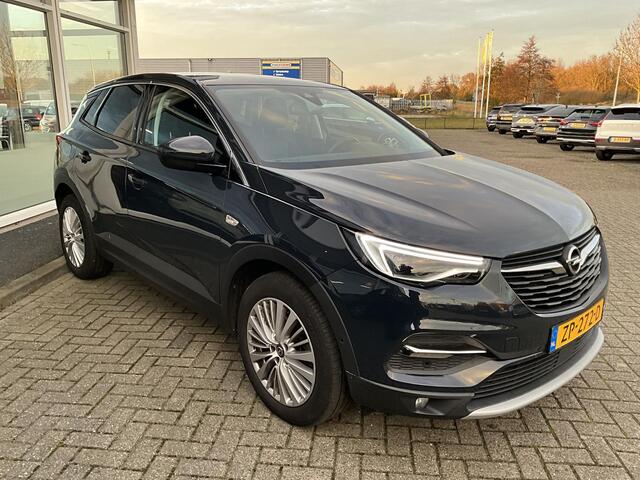 Opel Grandland X 1.2 Turbo Business Executive