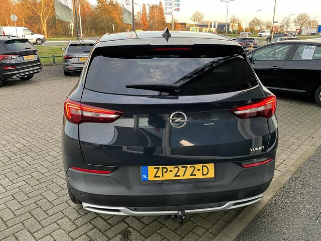 Opel Grandland X 1.2 Turbo Business Executive