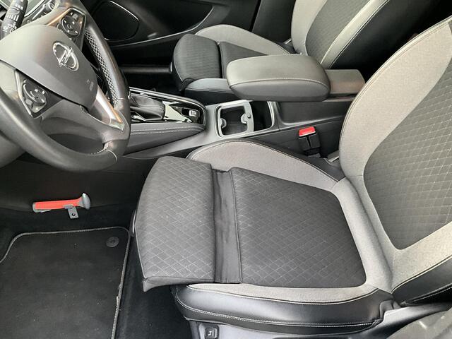 Opel Grandland X 1.2 Turbo Business Executive