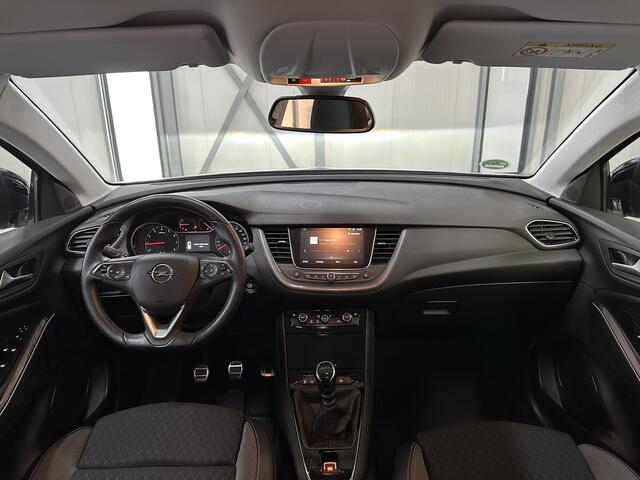 Opel Grandland X 1.2 Turbo Innovation 131pk | Winter & stoelen pakket | Camera Voor & Achter | Adaptieve LED koplampen