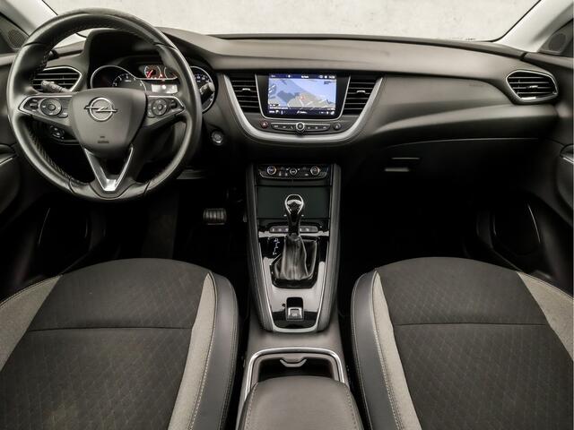 Opel Grandland X 1.2 Turbo Innovation Automaat (PANORAMADAK, APPLE CARPLAY, GROOT NAVI, CAMERA, LEDER, GETINT GLAS, SPORTSTOELEN, ELEK ACHTERKLEP, TREKHAAK, KEYLESS, NIEUWSTAAT)