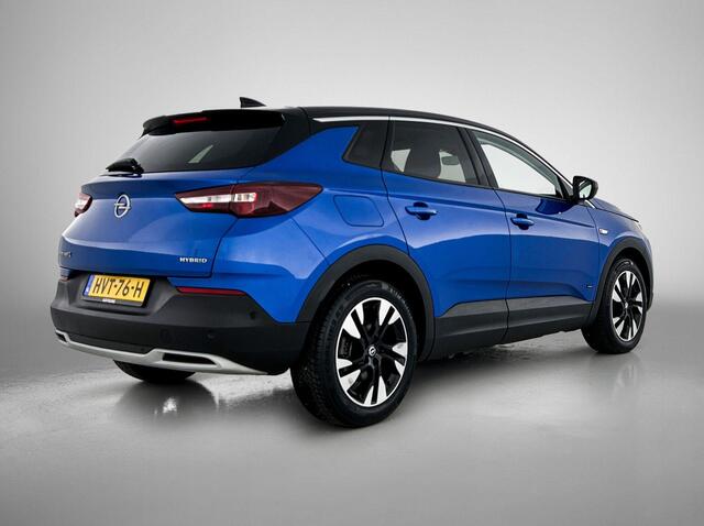 Opel Grandland X SUV Ultimate Hybrid 225PK AUTOMAAT | AppleCarPlay/AndroidAuto | Verwarmde/AGR-stoelen | Navigatie | Cruise Control | Keyless Start/Entry | FULL LED | Camera | Two-tone | Isofix | Privacy Glass | 1250KG TREKGEWICHT! |