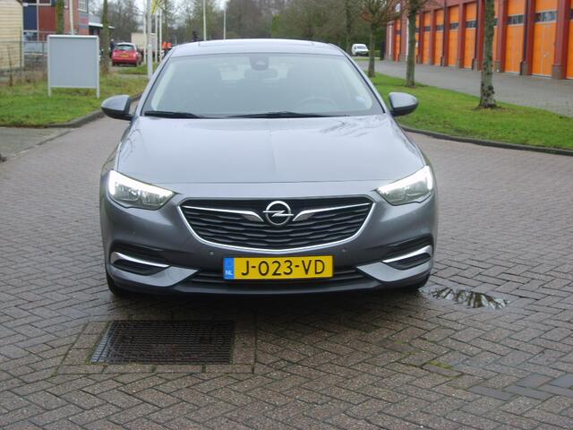 Opel INSIGNIA Grand Sport 1.5 Turbo Business Executive