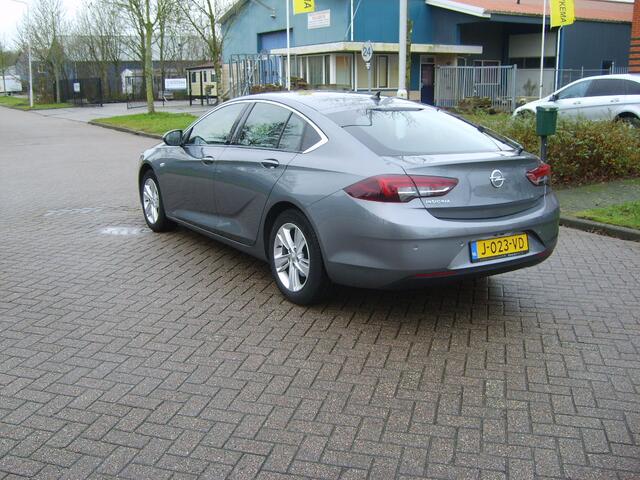 Opel INSIGNIA Grand Sport 1.5 Turbo Business Executive