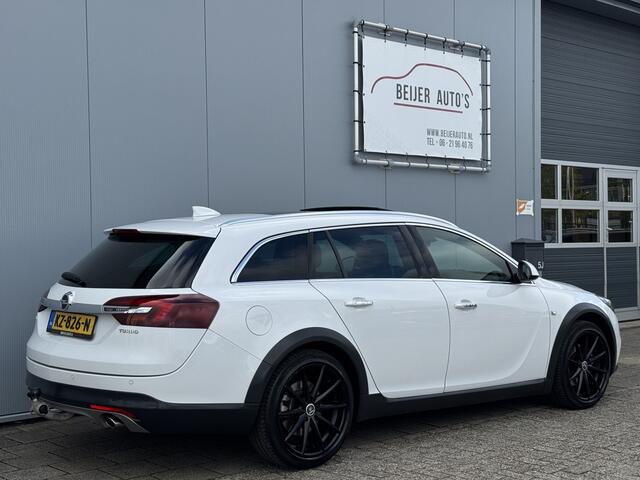 Opel INSIGNIA Sports Tourer 1.6 Turbo 170pk Business Executive Panoramadak/Leder/Trekhaak.