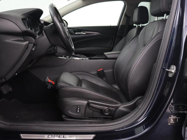 Opel INSIGNIA Sports Tourer 1.5 Turbo Business Executive | Leder | Trekhaak | Stoelverwarming | Camera | DAB | Carplay | Elektrische achterklep | LED