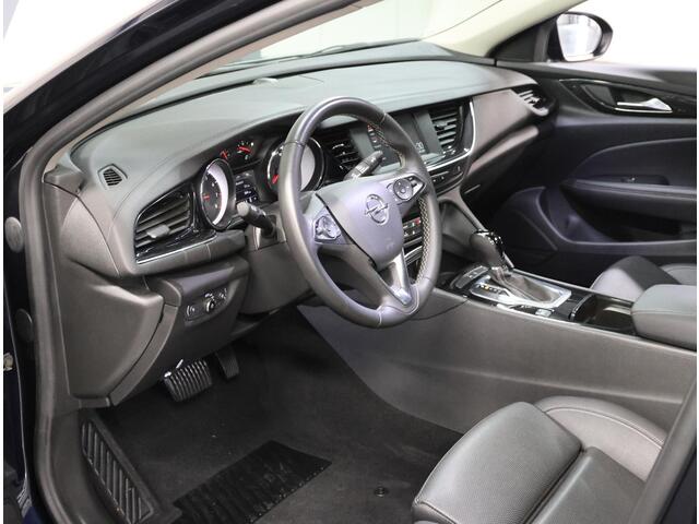 Opel INSIGNIA Grand Sport 165PK Executive | AUTOMAAT | AppleCarplay/Android Auto | Navigatie | LEER | Verwarmde Stoelen | Dodehoek Detectie | Parkeersensoren | Climate Control | Adaptive cruise control |